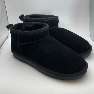 CUSHIONAIRE Women's Cozypull on boot +Memory Foam 9 BLACK